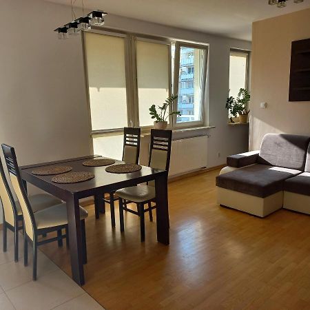 Mieszkanie 2 Pokojowe Warsaw Ngoại thất bức ảnh
